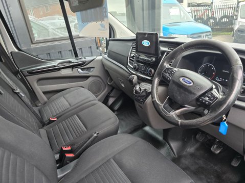 Ford Transit Custom 300 LIMITED P/V L2 H1 6