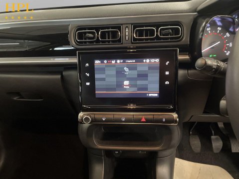 Citroen C3 1.2 PureTech PLUS Hatchback 5dr Petrol Manual Euro 6 (s/s) (83 ps) Sat Nav 18