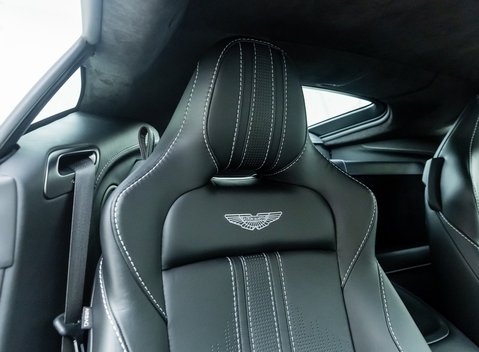 Aston Martin Vantage 12