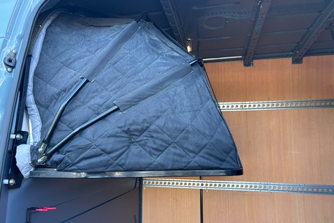 Mercedes-Benz Sprinter 319 Cdi Premium - with In-Built Bed + Diesel Heater 11