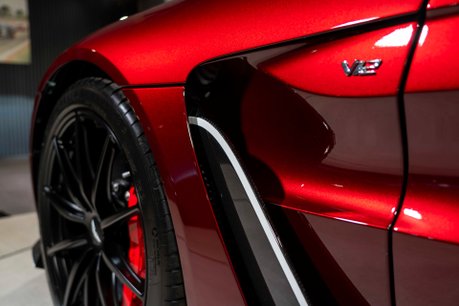 Aston Martin Vantage V12. 1 OF 333. OVER £45K IN OPTIONS. LIGHTWEIGHT PACKAGE. LIVERY PACKAGE. 49