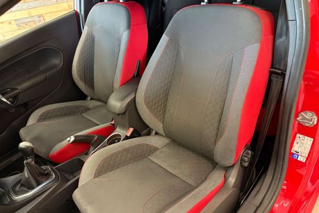 Ford Fiesta 1.0T EcoBoost ST-Line Hatchback 3dr Petrol Manual Euro 6 (s/s) (140 ps) 67