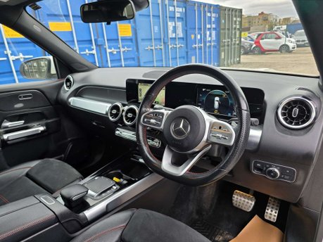 Mercedes-Benz GLB 1.3 GLB200 AMG Line SUV 5dr Petrol 7G-DCT Euro 6 (s/s) (163 ps) 21