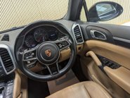 Porsche Cayenne 3.0 Cayenne V6 D Tiptronic S 4WD 5dr 55