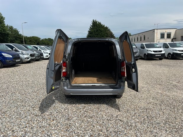 Vauxhall Combo LWB L2H1 (SOLD) Low Roof Limited 2300 Air Con Alloys Sensors EURO 6 NO VAT 11