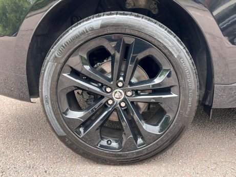 Jaguar F-Pace 2.0 D200 MHEV R-Dynamic HSE Black Auto AWD Euro 6 (s/s) 5dr 50