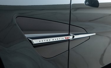 Aston Martin Vanquish Volante 35