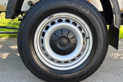 Volkswagen Crafter CR35 Tdi 140 ps Startline Dropside Truck 27