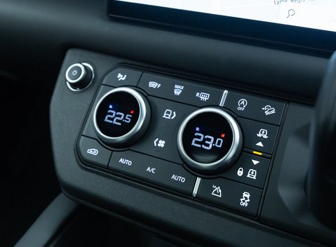 Land Rover Defender 110 V8 20