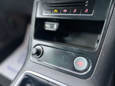 Volkswagen Tiguan 2.0 Tiguan Match Edition TDI BlueMotion Technology 5dr 27