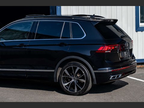 Volkswagen Tiguan 1.5 Tiguan R-Line TSi Semi-Auto 5dr 22