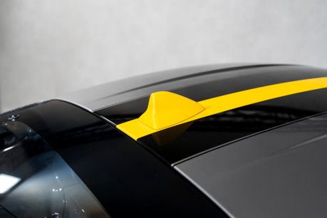 Ferrari 488 Pista WARRANTY. HISTORIC PAINTWORK. CARBON FIBRE INT & EXT. LIFT. CARPLAY. 20