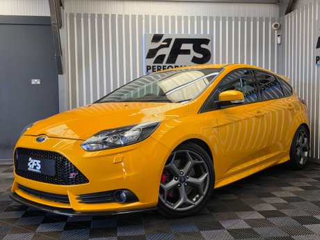 Ford Focus 2.0T EcoBoost ST-3 Hatchback 5dr Petrol Manual Euro 5 (s/s) (250 ps) 3