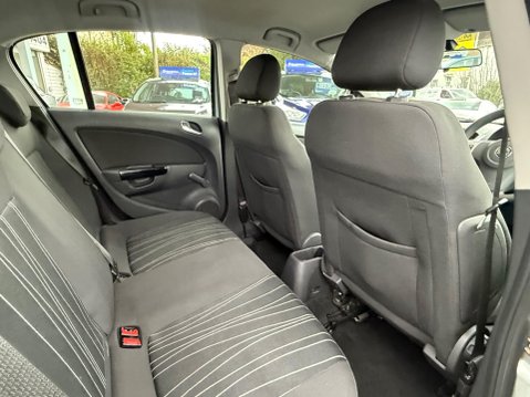 Vauxhall Corsa 1.4i 16v Exclusiv 5dr 23