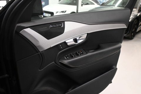 Volvo XC90 2.0 XC90 R-Design Pro B5 MHEV AWD Auto 4WD 5dr 29
