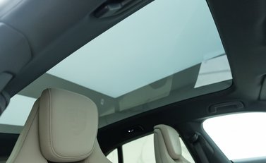 Porsche Taycan 4S Cross Turismo 13