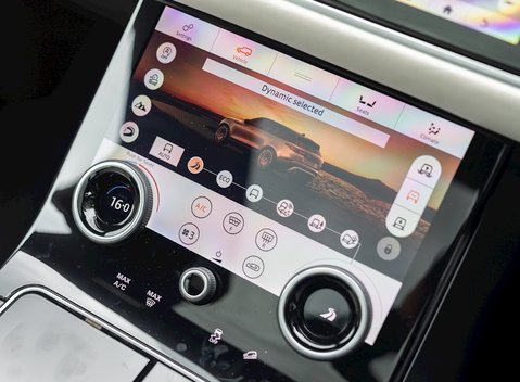 Land Rover Range Rover Velar D300 HSE First Edition 19