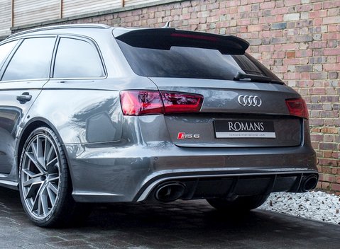 Audi RS6 Avant Performance 23