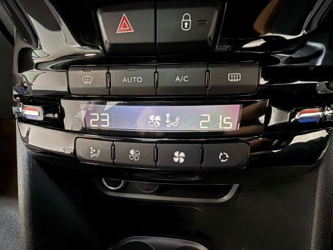 Peugeot 2008 1.2 2008 Allure Premium PureTech S/S 5dr 15
