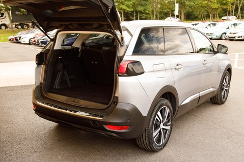 Peugeot 5008 PURETECH S/S ALLURE 36