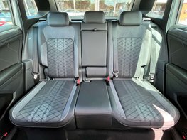 Volkswagen Tiguan 2.0 Tiguan R-Line TDI Semi-Auto 5dr 90