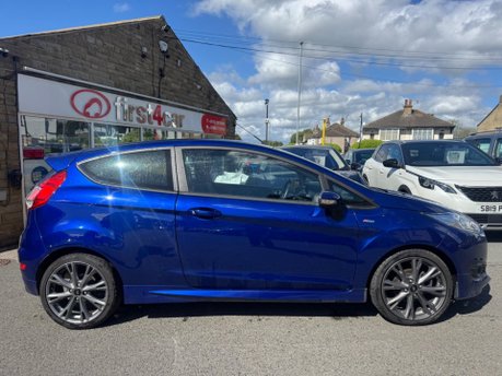 Ford Fiesta ST-LINE 6