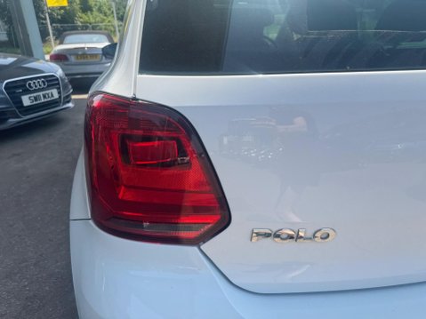 Volkswagen Polo 1.0 BlueMotion Tech SE Design Euro 6 (s/s) 5dr 12