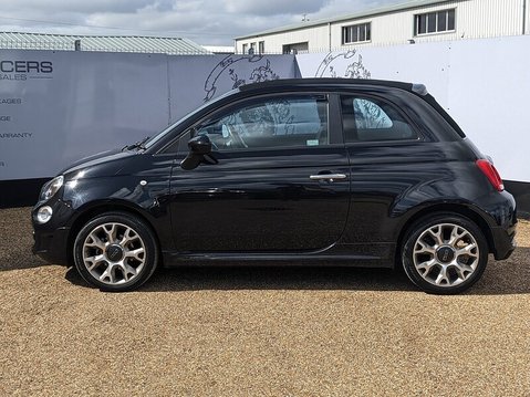 Fiat 500 C CONNECT MHEV 7
