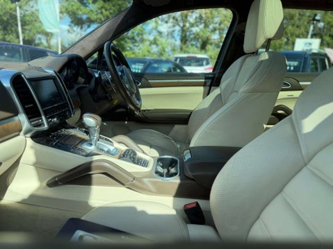 Porsche Cayenne 4.8 Cayenne V8 T Tip S 4WD 5dr 15