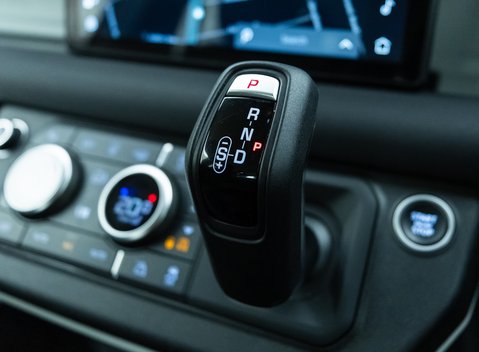 Land Rover Defender 110 D200 24