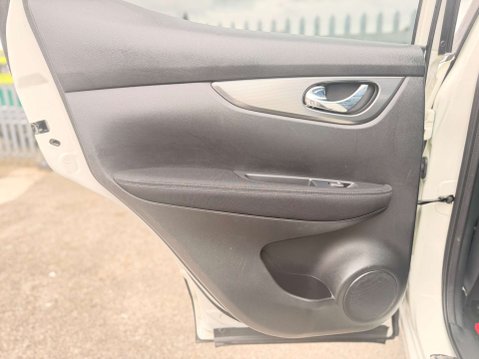 Nissan Qashqai 1.5 Qashqai N-Connecta dCi 5dr 61