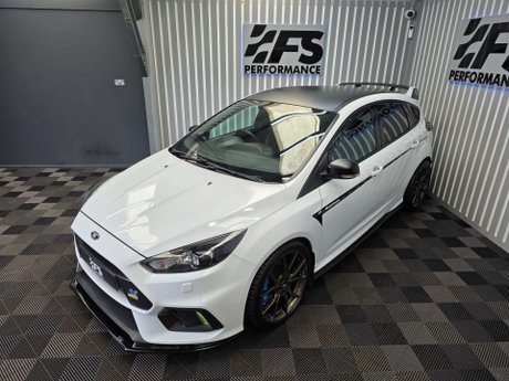 Ford Focus 2.3T EcoBoost RS Hatchback 5dr Petrol Manual AWD Euro 6 (s/s) (350 ps) 17