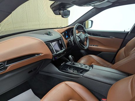 Maserati Levante 3.0 Levante D V6 Auto 4WD 5dr 36