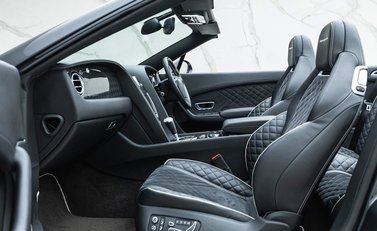 Bentley Continental Supersports Convertible 15