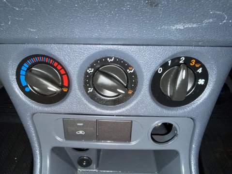 Ford Transit Connect 1.8 TDCi T200 L1 H1 4dr DPF 34