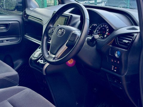 Toyota Esquire Hybrid 1.8 Hybrid Xi Edition 6