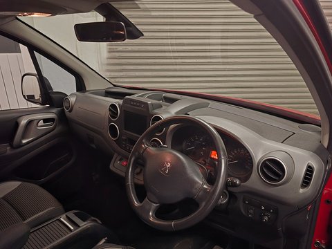 Peugeot Partner BLUE HDI S/S TEPEE OUTDOOR 32