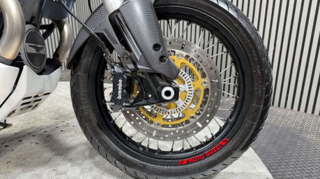 Moto Guzzi V85 850 TT 2019 37K MOT SEPTEMBER 2027 PANNIERS ADVENTURE BIKE 29