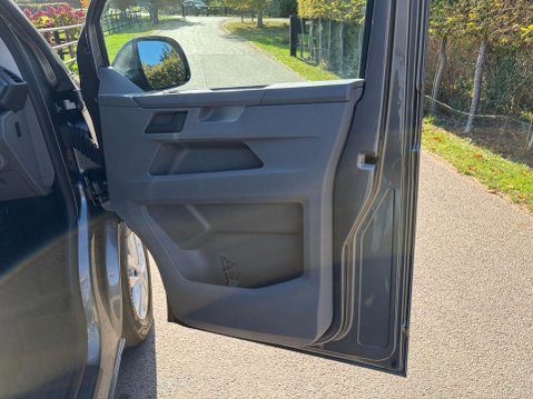 Volkswagen Transporter 2.0 TDI T30 Highline Panel Van 5dr Diesel DSG FWD LWB Euro 6 (s/s) (150 ps) 34