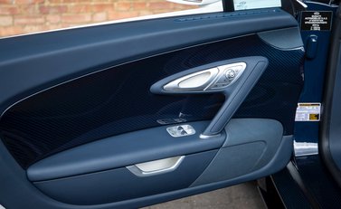 Bugatti Veyron Grand Sport Vitesse 23