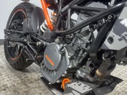 KTM Duke 2017 19K SPARES OR REPAIR PROJECT NAKED SUPERMOTO BIKE 125CC 19