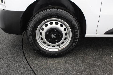 Vauxhall Vivaro Double Cab 2.0 Turbo D Prime H1 Euro 6 (145 ps) 38