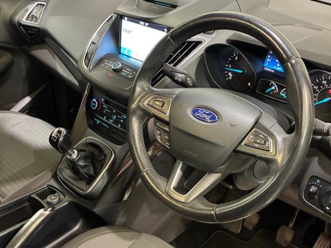 Ford Grand C-Max 1.5 TDCi Titanium Euro 6 (s/s) 5dr 3