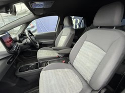 Volkswagen ID.3 Pro Performance 58kWh Life Hatchback 5dr Electric Auto (204 ps) 26