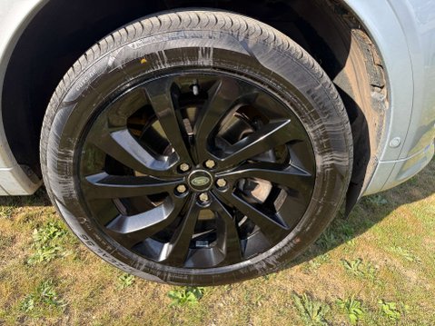 Land Rover Discovery Sport 2.0 Discovery Sport R-Dynamic HSE D MHEV Auto 4WD 5dr 54