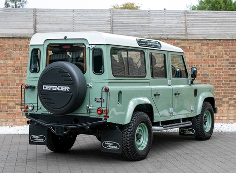 Land Rover Defender 110 Heritage Station Wagon 7