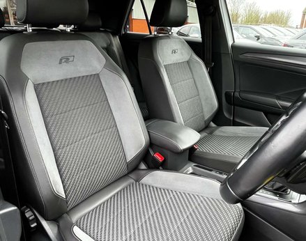 Volkswagen T-Roc 1.5 T-Roc R-Line TSi Evo Semi-Auto 5dr 68