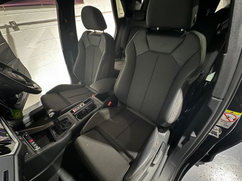 Audi Q3 1.5 TFSI CoD 35 S line Euro 6 (s/s) 5dr 24