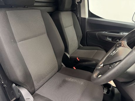Vauxhall Combo 1.5 Combo 2300 SportIVE TD S/S 35