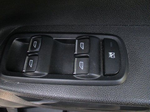 Ford Ecosport 1.0T EcoBoost Titanium 2WD Euro 5 (s/s) 5dr 41